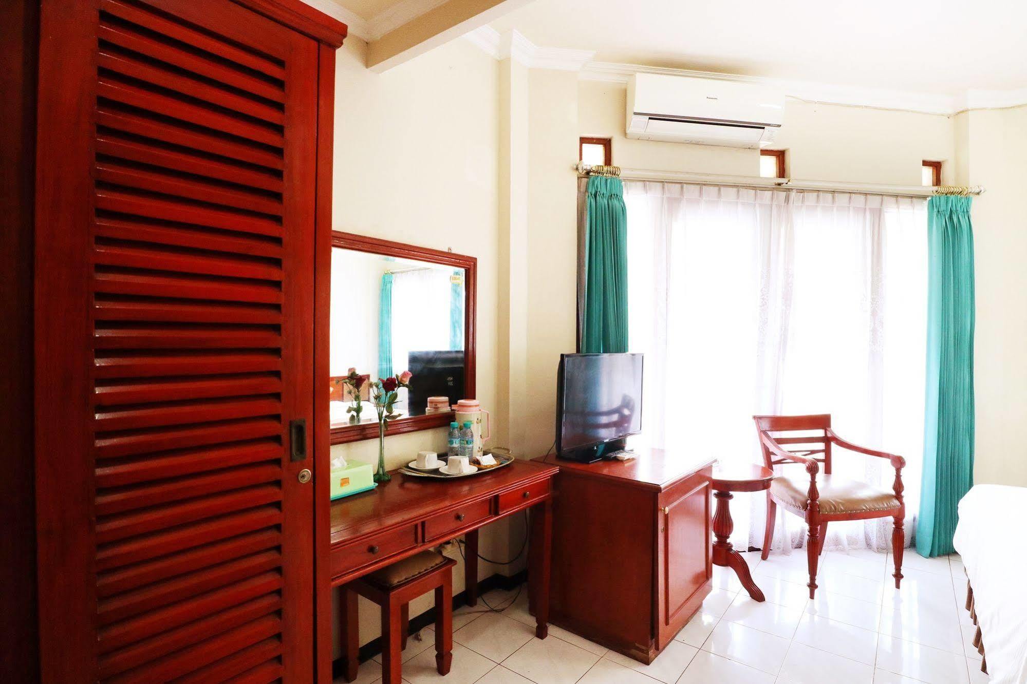 Hotel Pasah Asi Surabaja Exteriér fotografie